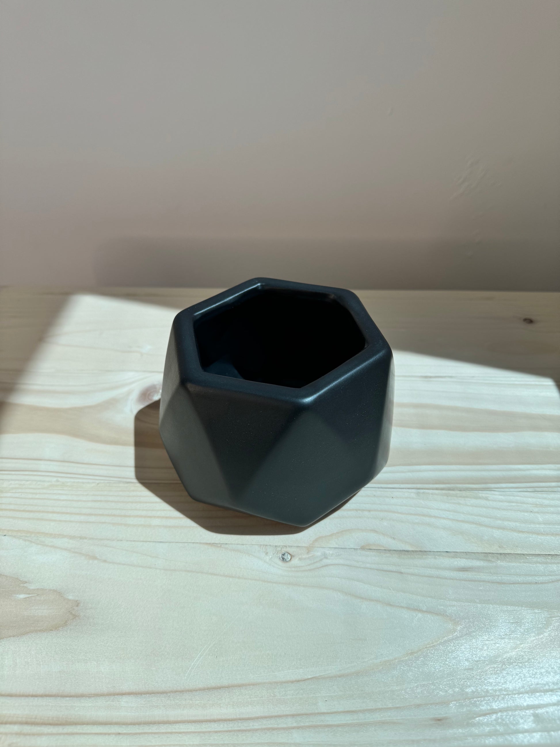 Black Hexagon Cer...