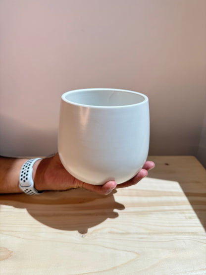 Elegant White Ceramic Pot - Planter