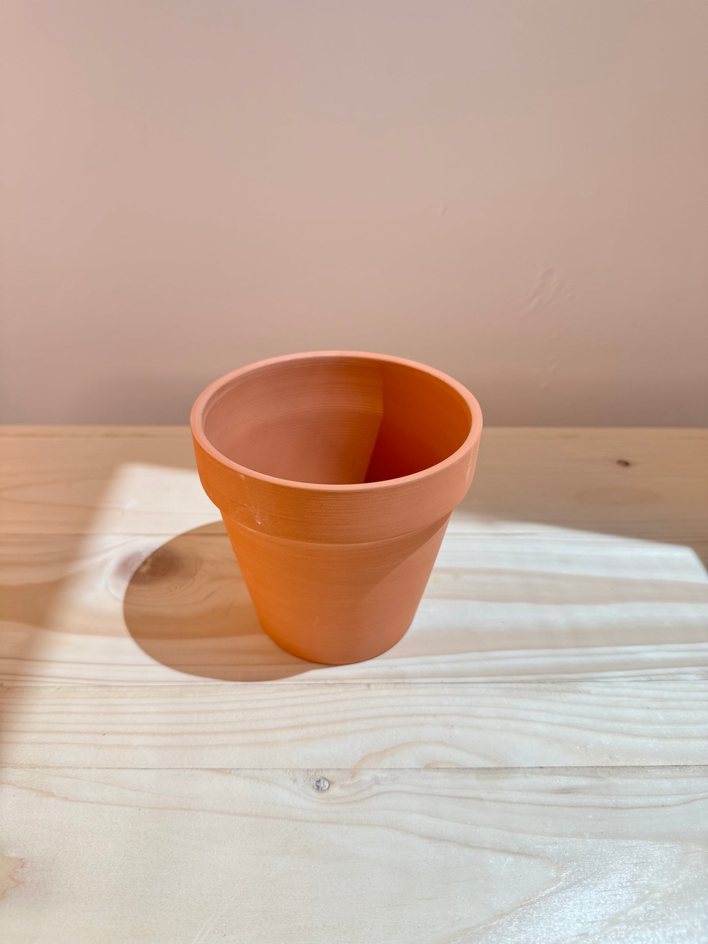 Classic Terra Cotta Pot - Planter