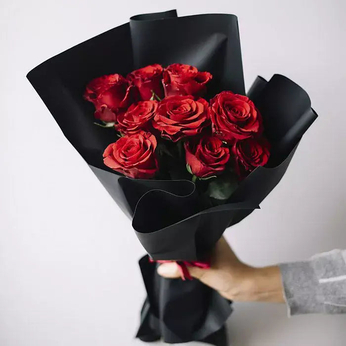 Midnight Passion - Red Rose Bouquet - باقة ورد حمراء