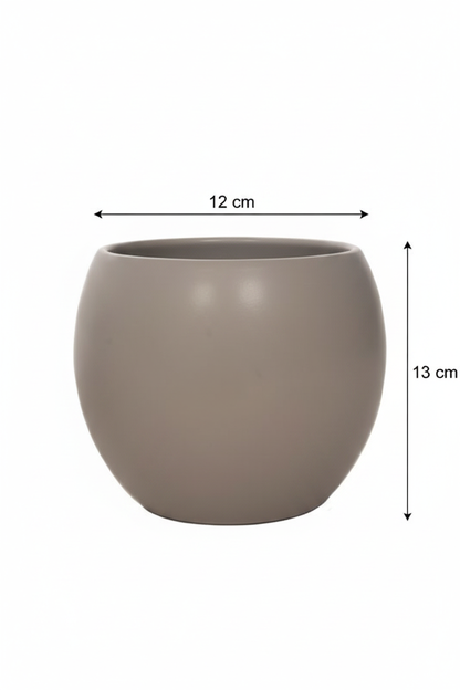Taupe-grey pot dimensions portrait